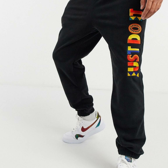 Nike Sweatpants.FIRM - Picture 3 of 7